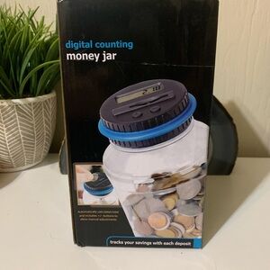 Amazon Digital Counting Money Jar with Black and Blue Lid
